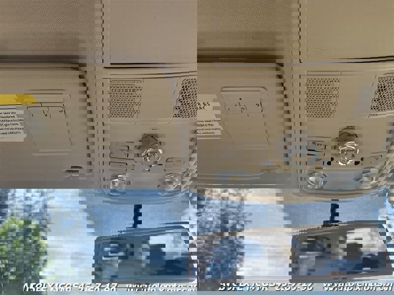 Used 2013 Volkswagen Passat TDI SEL Premium image 27