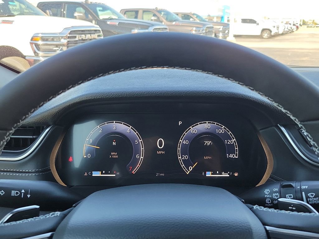 New 2025 Jeep Grand Cherokee L Laredo image 18