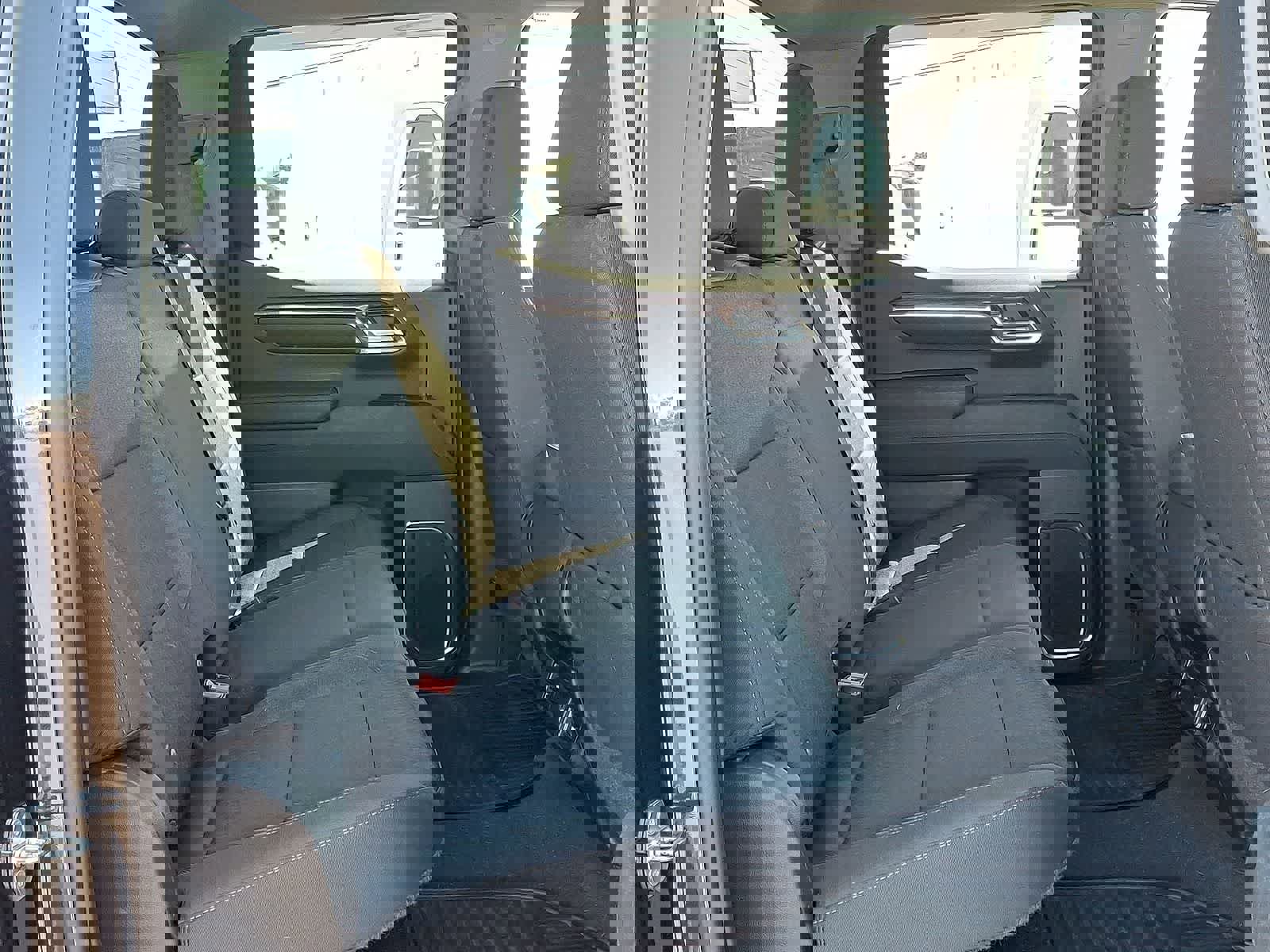 Used 2023 Chevrolet Silverado 1500 LT image 30