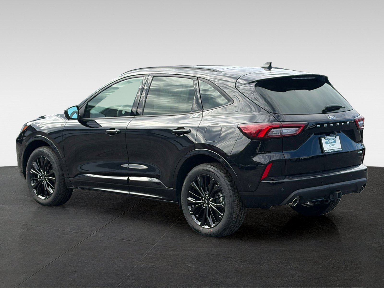 Used 2024 Ford Escape ST-Line Elite w/ Premium Technology Package AWD/4WD image 7
