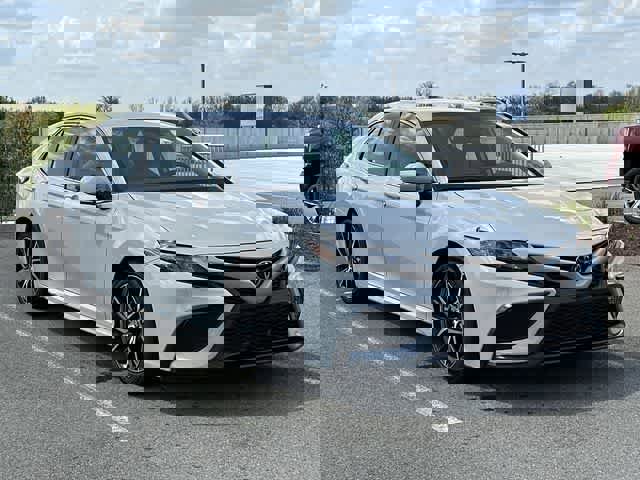 Used 2024 Toyota Camry SE FWD image 19