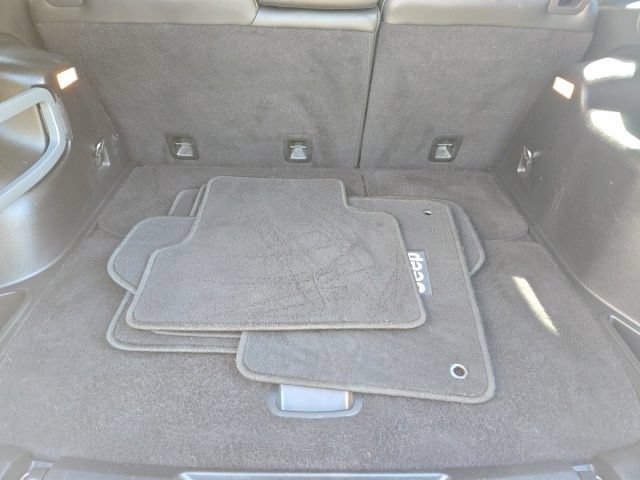 Used 2015 Jeep Cherokee Limited AWD/4WD image 36