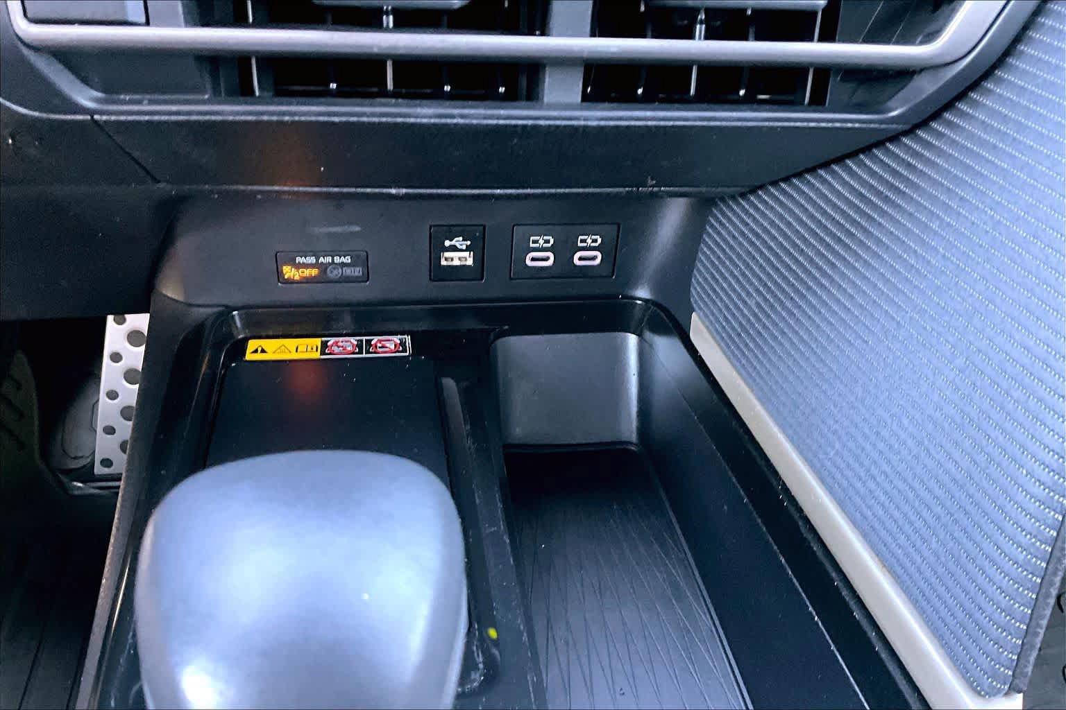 Certified 2025 Toyota Camry SE FWD image 34
