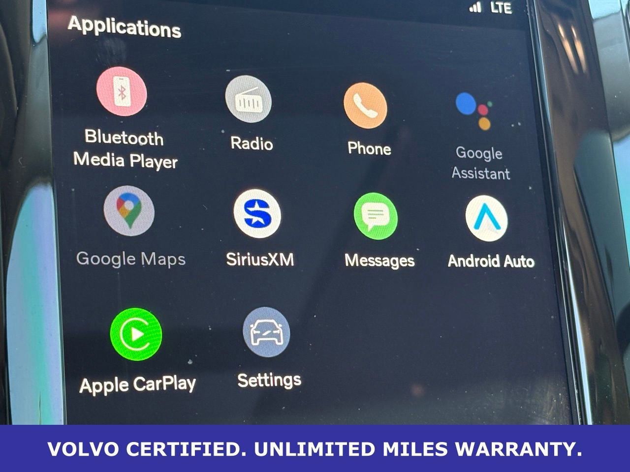 Certified 2024 Volvo XC60 B5 Plus w/ Protection Package Premier AWD/4WD image 25