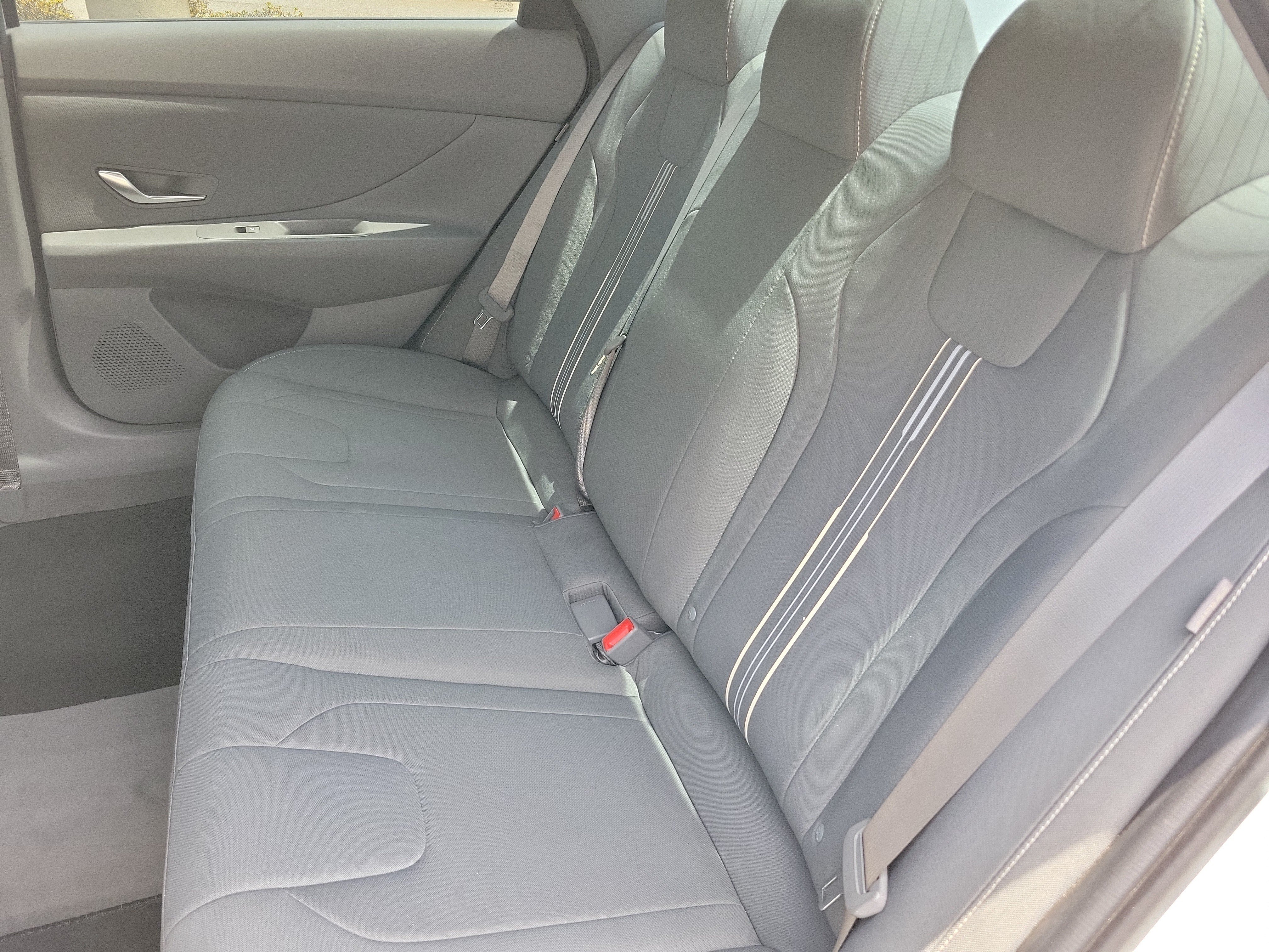 Used 2025 Hyundai Elantra Sport FWD image 7