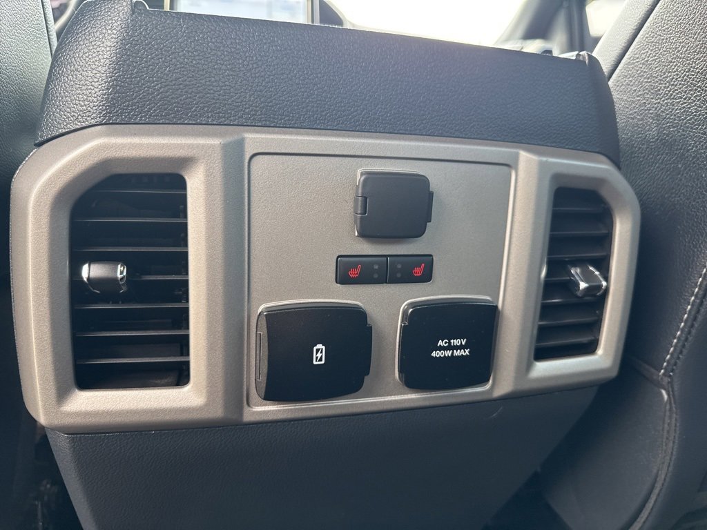 Used 2022 Ford F450 Lariat image 14