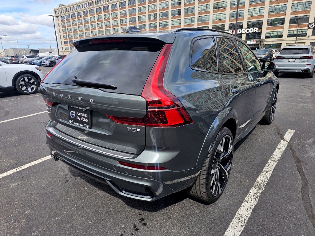Certified 2026 Volvo XC60 T8 Ultra AWD/4WD image 29