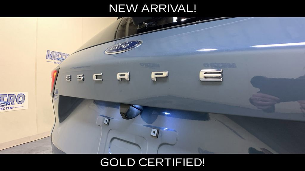 Certified 2023 Ford Escape ST-Line Select AWD/4WD image 17