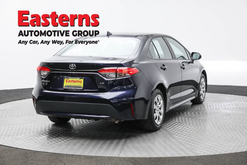 Used 2021 Toyota Corolla LE image 5