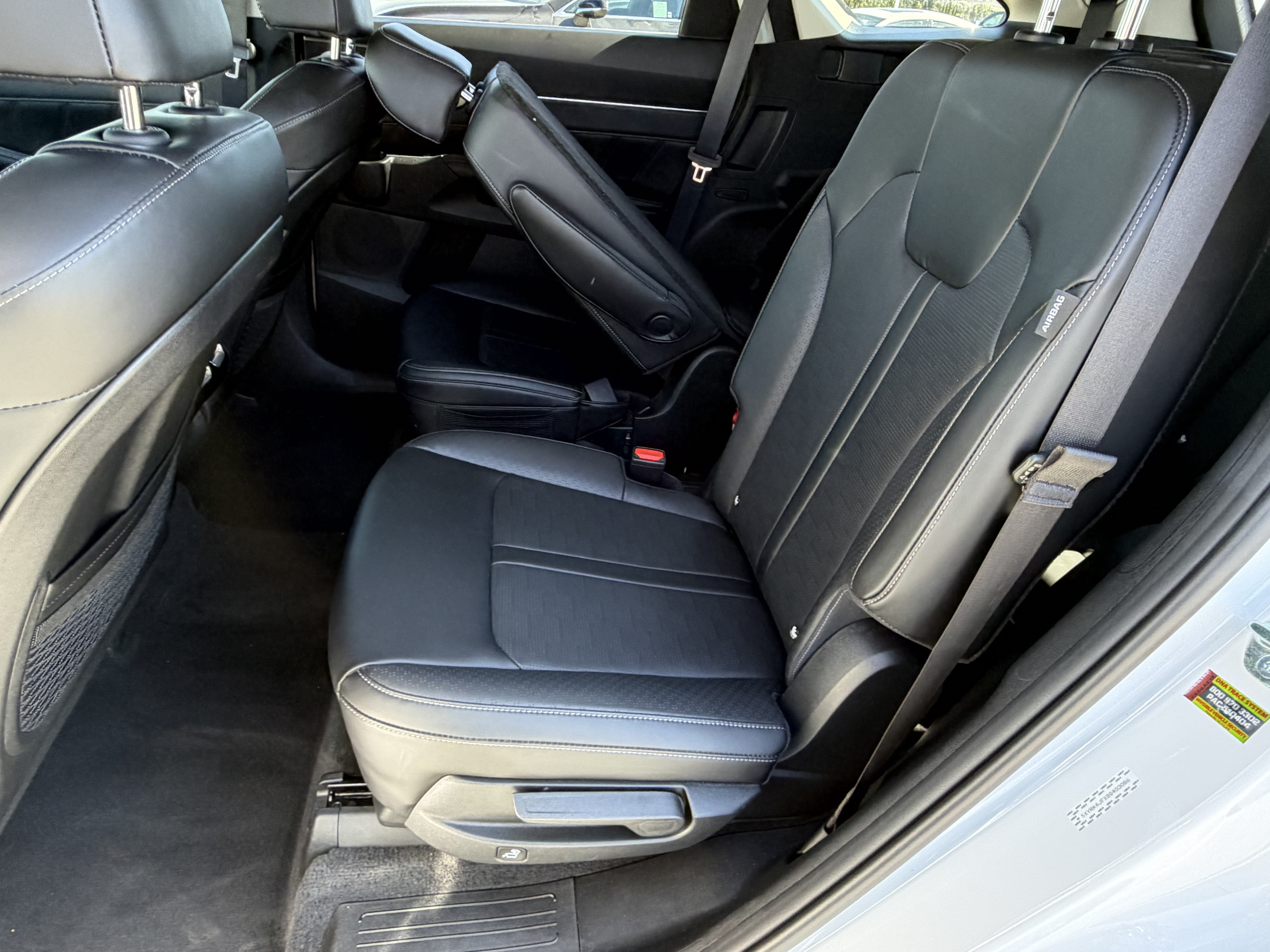 Used 2025 Kia Sorento SX FWD image 36