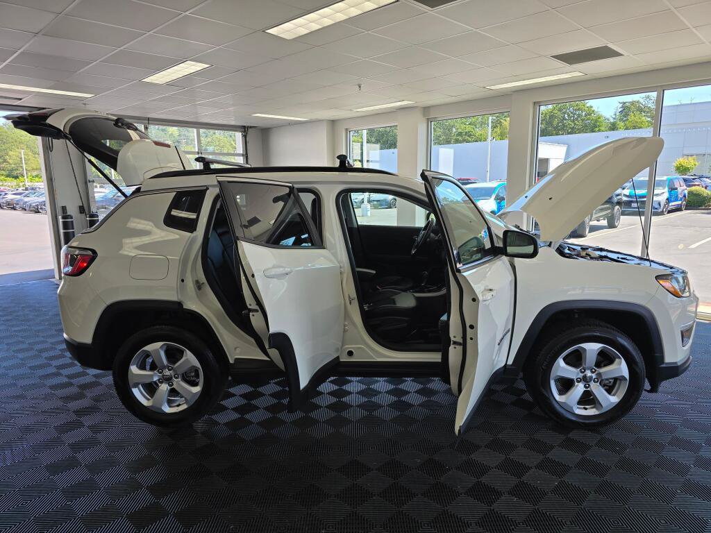 Used 2020 Jeep Compass Latitude AWD/4WD image 17