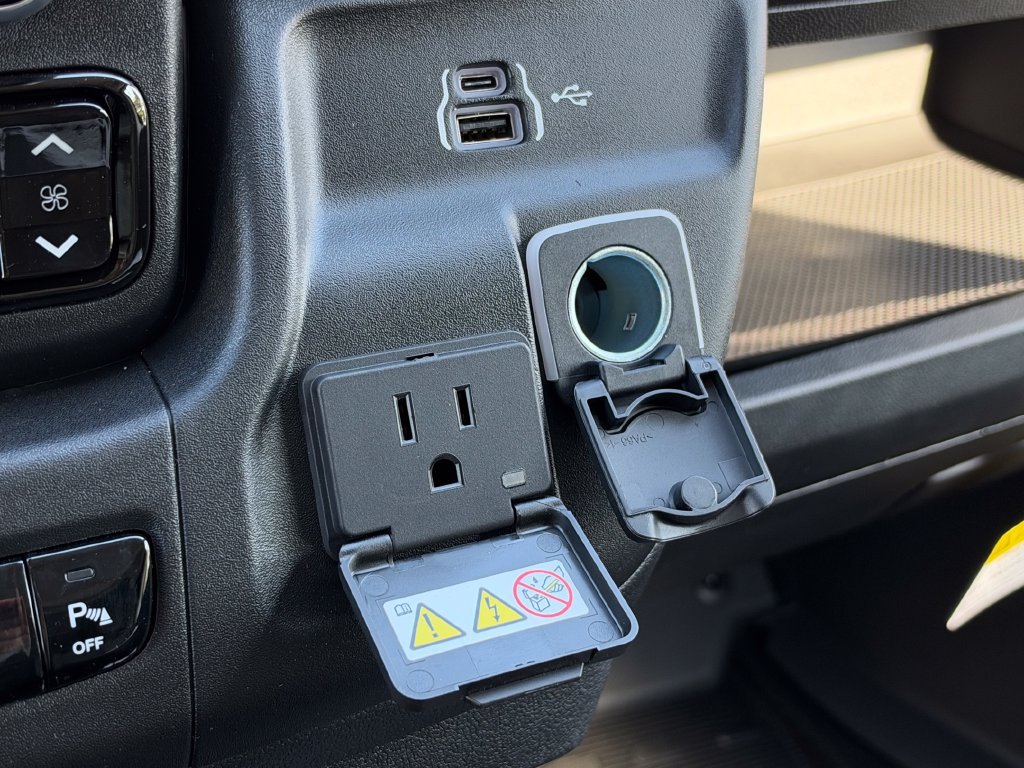 New 2027 RAM ProMaster 2500 FWD image 21