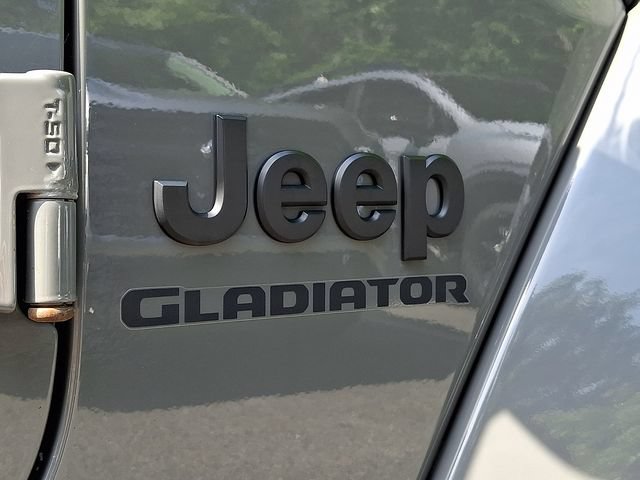 Used 2021 Jeep Gladiator Sport AWD/4WD image 30