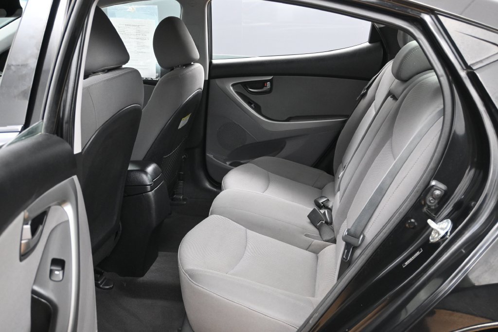 Used 2014 Hyundai Elantra SE w/ Option Group 02 FWD image 20