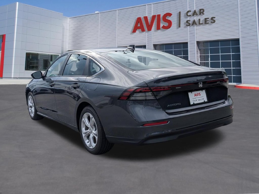 Used 2025 Honda Accord LX image 9