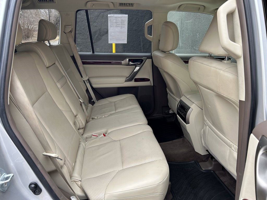 Used 2012 Lexus GX 460 w/ Comfort Plus Pkg image 20