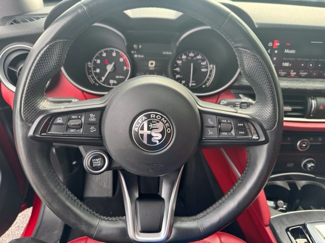Used 2021 Alfa Romeo Stelvio Sprint w/ Nero Edizione RWD image 17