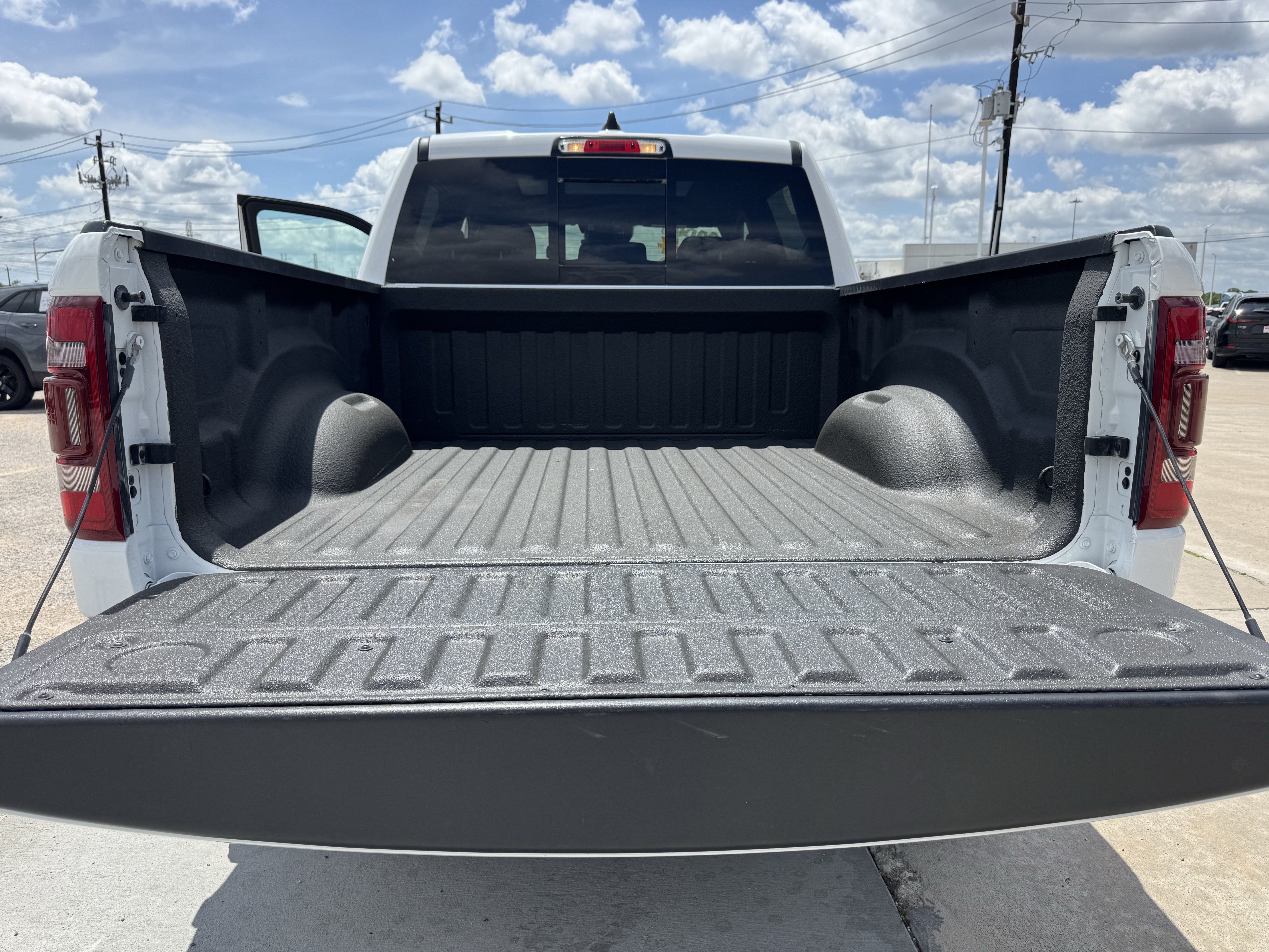 Used 2024 RAM 1500 Limited AWD/4WD image 32