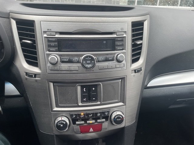 Used 2011 Subaru Outback 2.5i Premium w/ All-Weather Pkg image 17