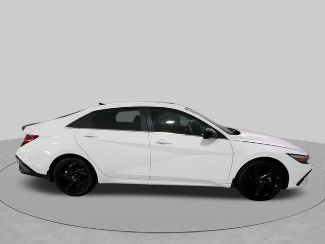 New 2026 Hyundai Elantra SEL Sport Premium FWD image 10