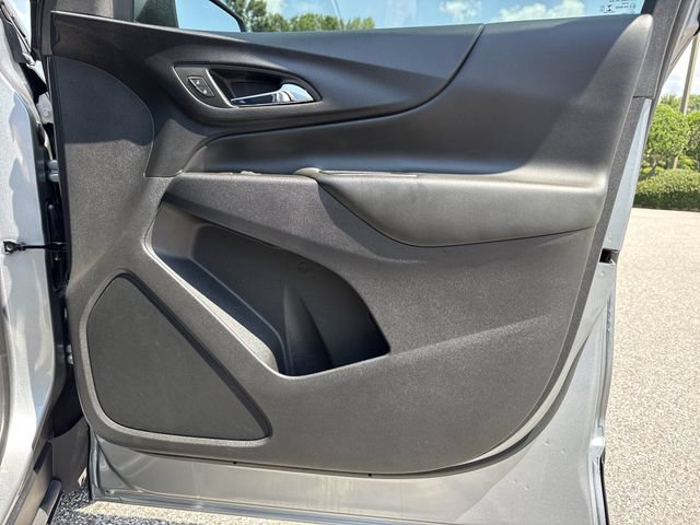 Used 2023 Chevrolet Equinox LT FWD image 24