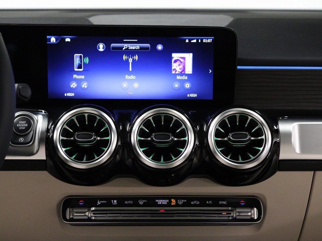 New 2026 Mercedes-Benz GLB 250 4MATIC image 10