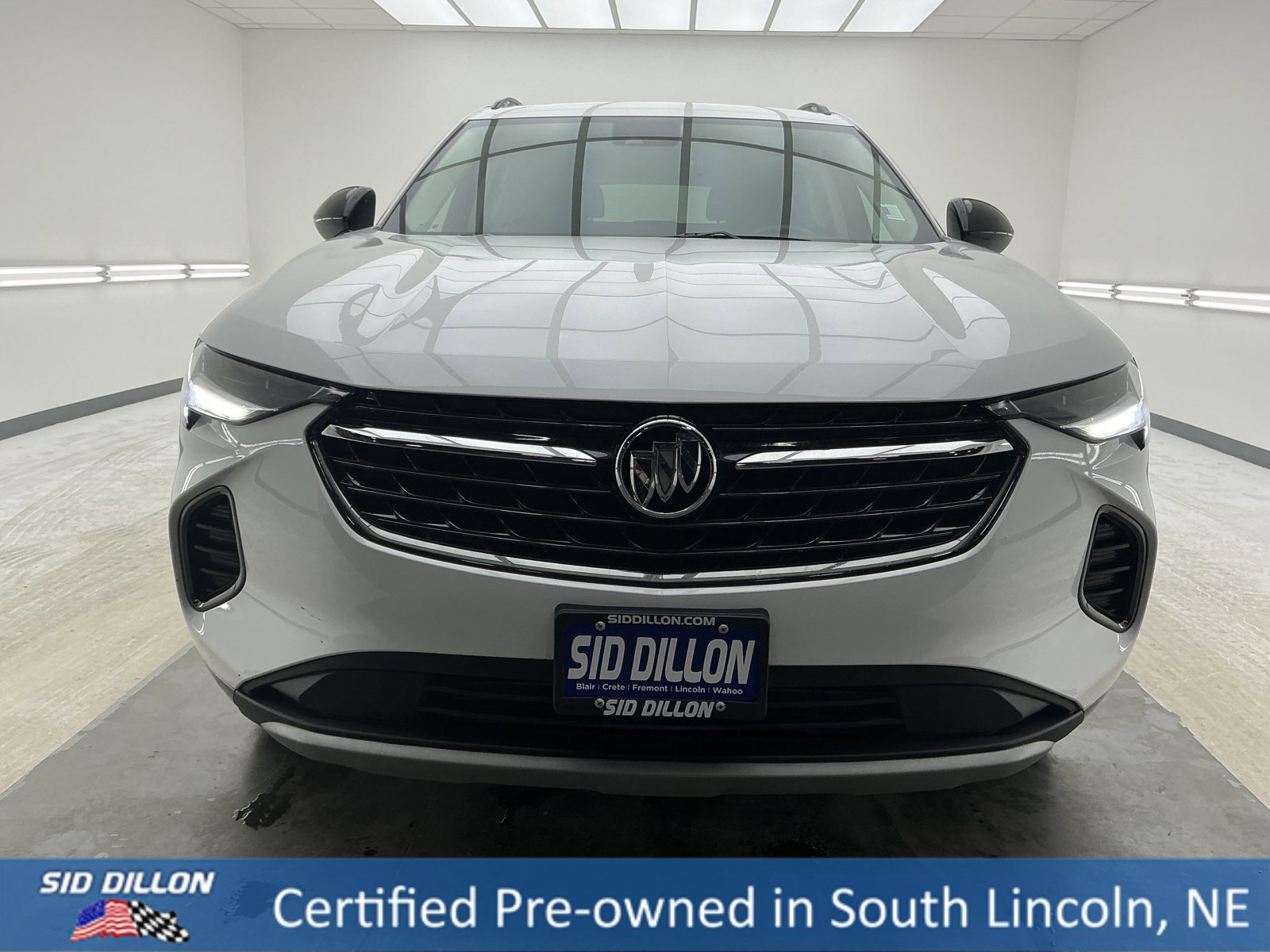 Used 2023 Buick Envision Preferred w/ Sport Touring Package image 2