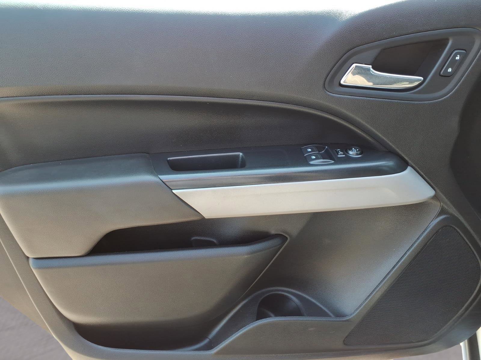 Used 2021 Chevrolet Colorado LT w/ Fleet Safety Package RWD image 11