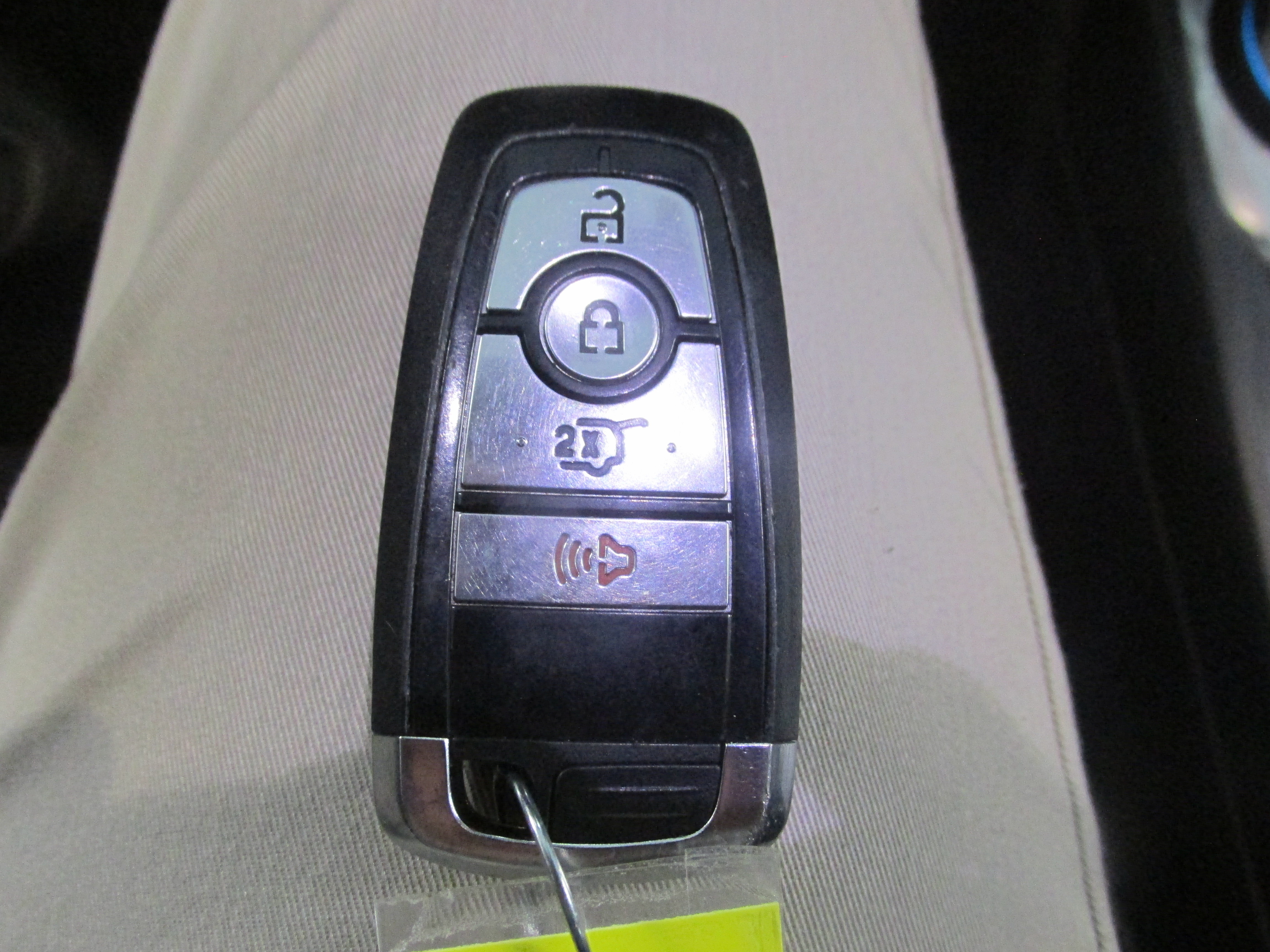 Used 2025 Ford Escape ST-Line AWD/4WD image 36