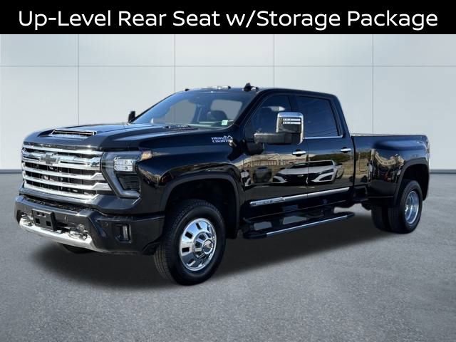 Used 2025 Chevrolet Silverado 3500 High Country w/ High Country Premium Package image 6