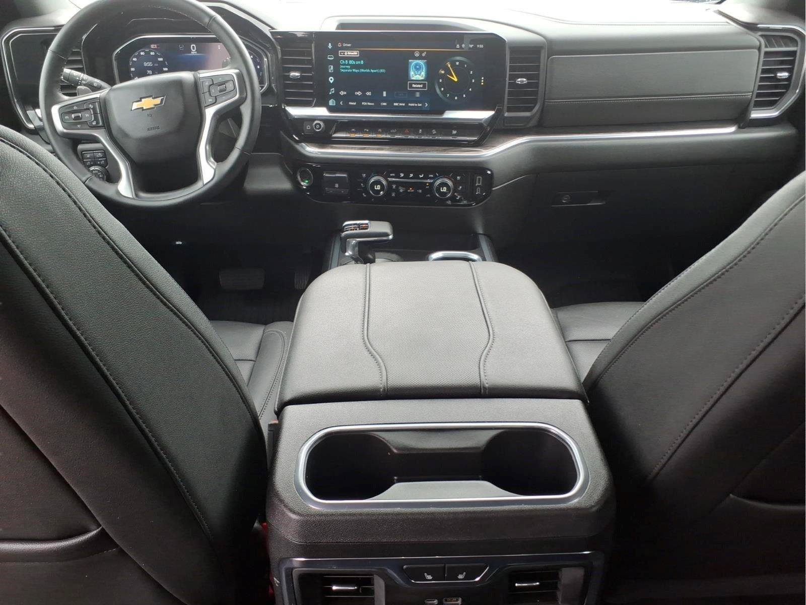 Used 2025 Chevrolet Silverado 1500 LTZ AWD/4WD image 15