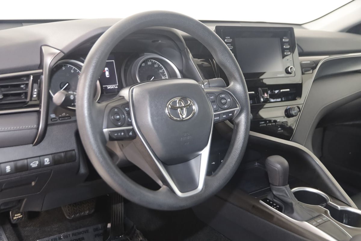 Used 2023 Toyota Camry LE FWD image 6