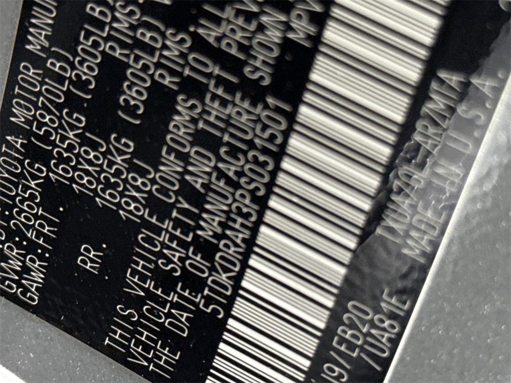 Used 2023 Toyota Highlander XLE image 28