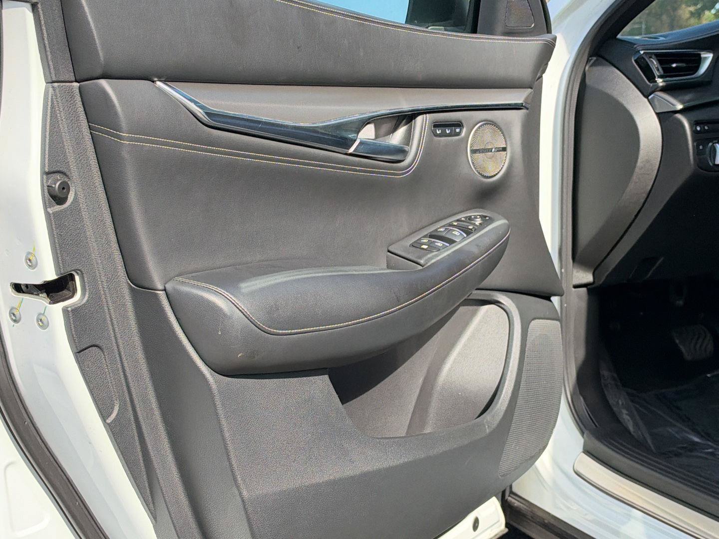 Used 2023 INFINITI QX55 Essential AWD/4WD image 29