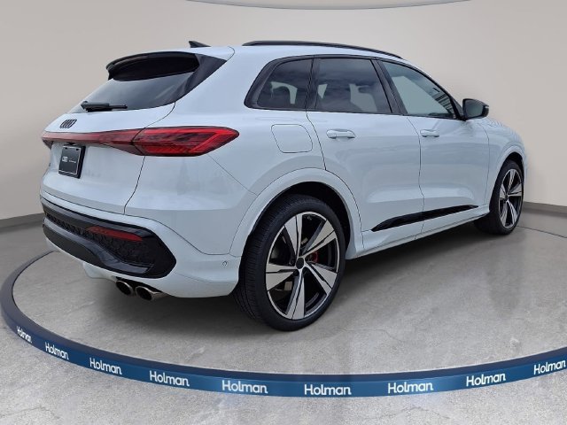 New 2026 Audi SQ5 Premium Plus AWD/4WD image 3