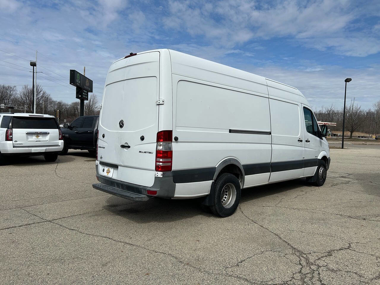 Used 2015 Mercedes-Benz Sprinter 3500 image 5