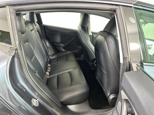 Used 2023 Tesla Model 3 Standard Range image 25