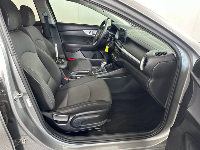 Used 2023 Kia Forte LXS image 27