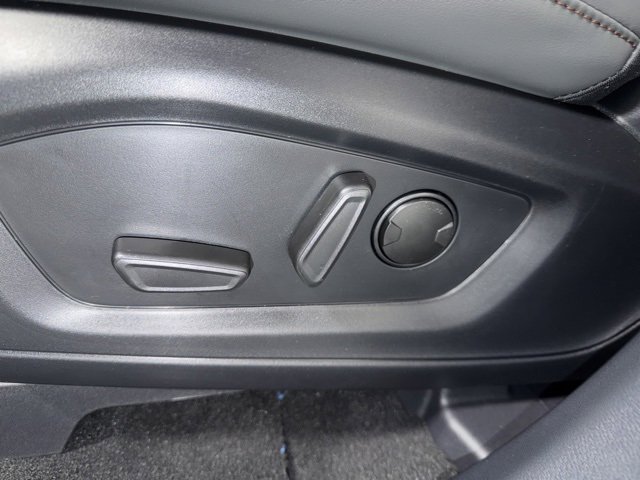 New 2026 Ford Explorer Active w/ Active Comfort Package image 13