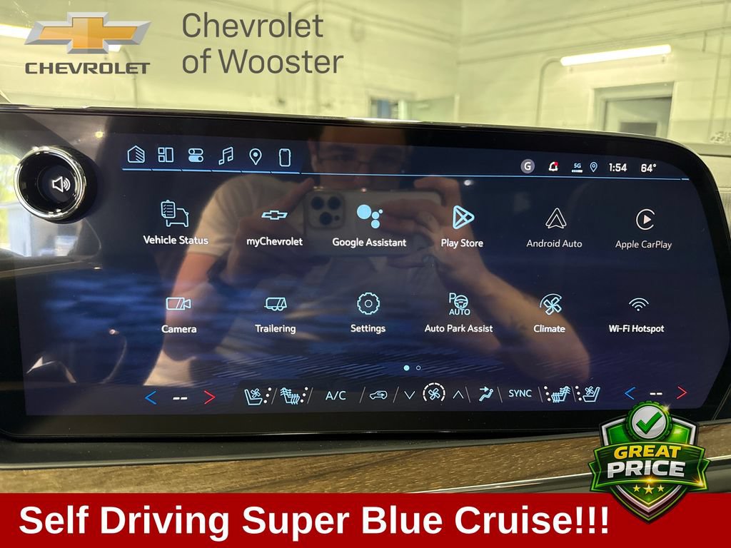 New 2026 Chevrolet Suburban High Country AWD/4WD image 15