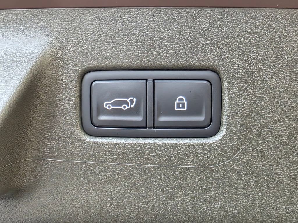 Used 2025 Hyundai Santa Fe Calligraphy image 15