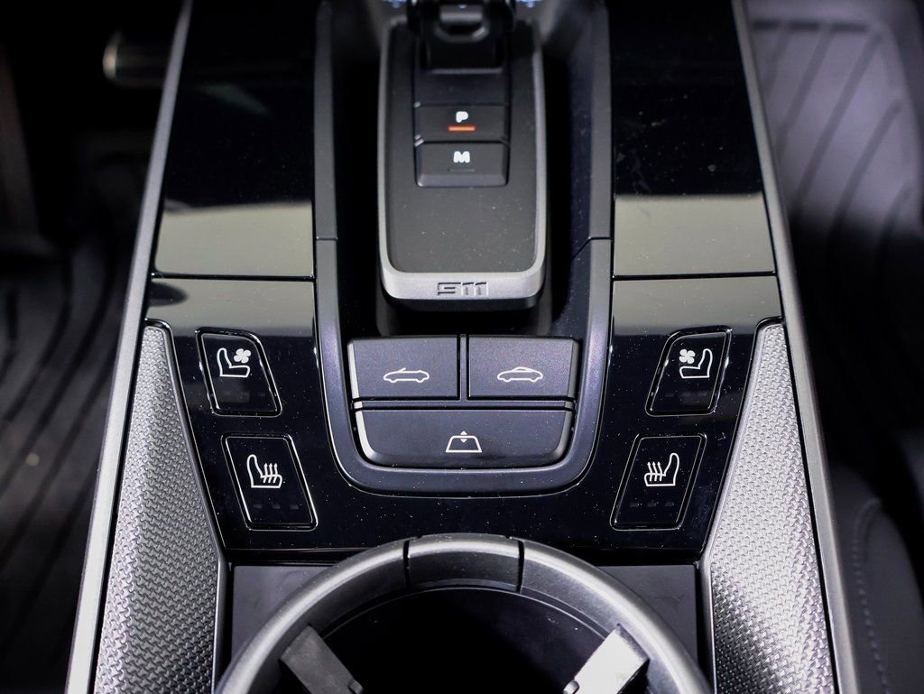 Certified 2024 Porsche 911 Carrera 4S AWD/4WD image 24
