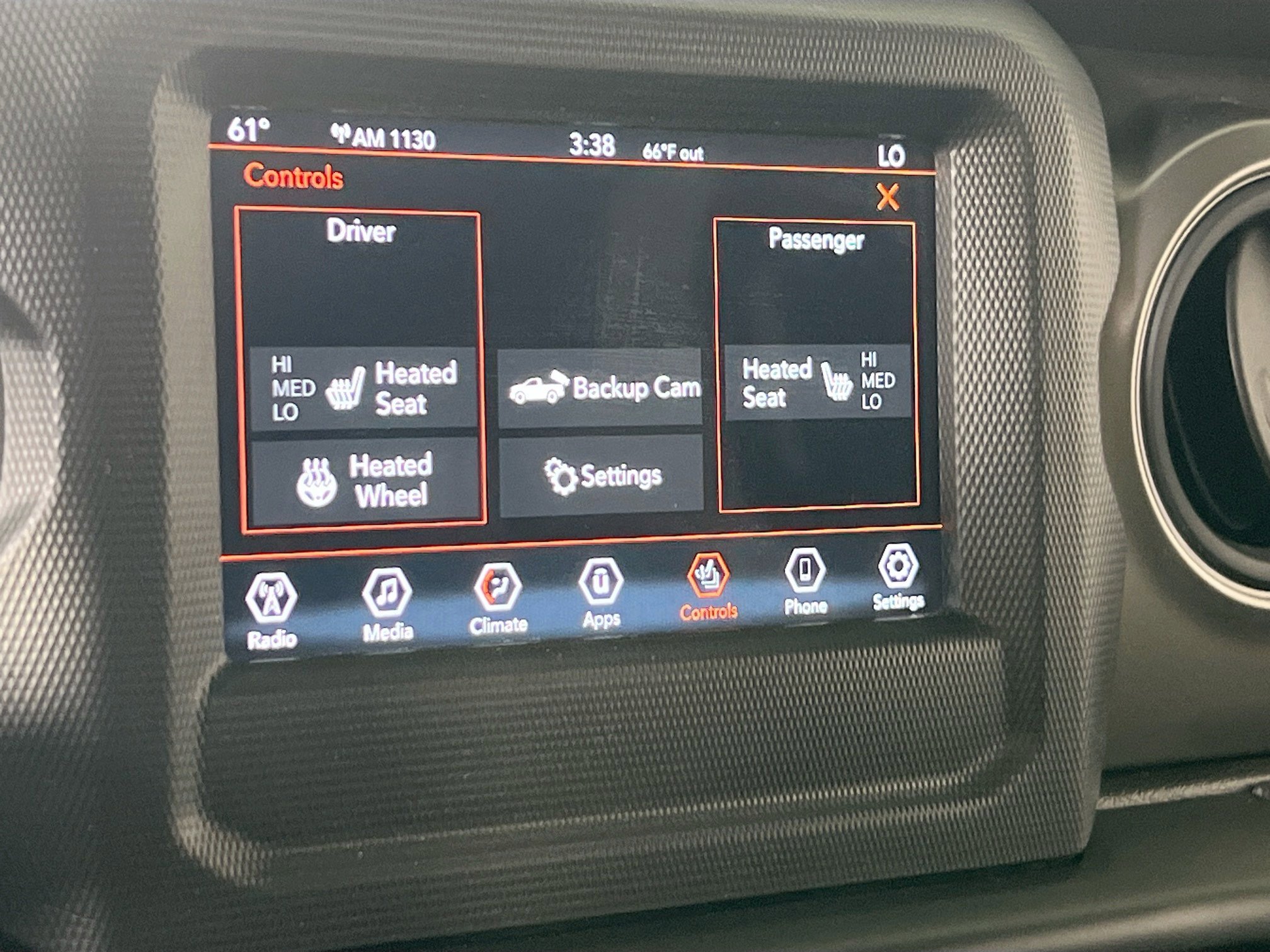 Used 2022 Jeep Gladiator Willys image 17