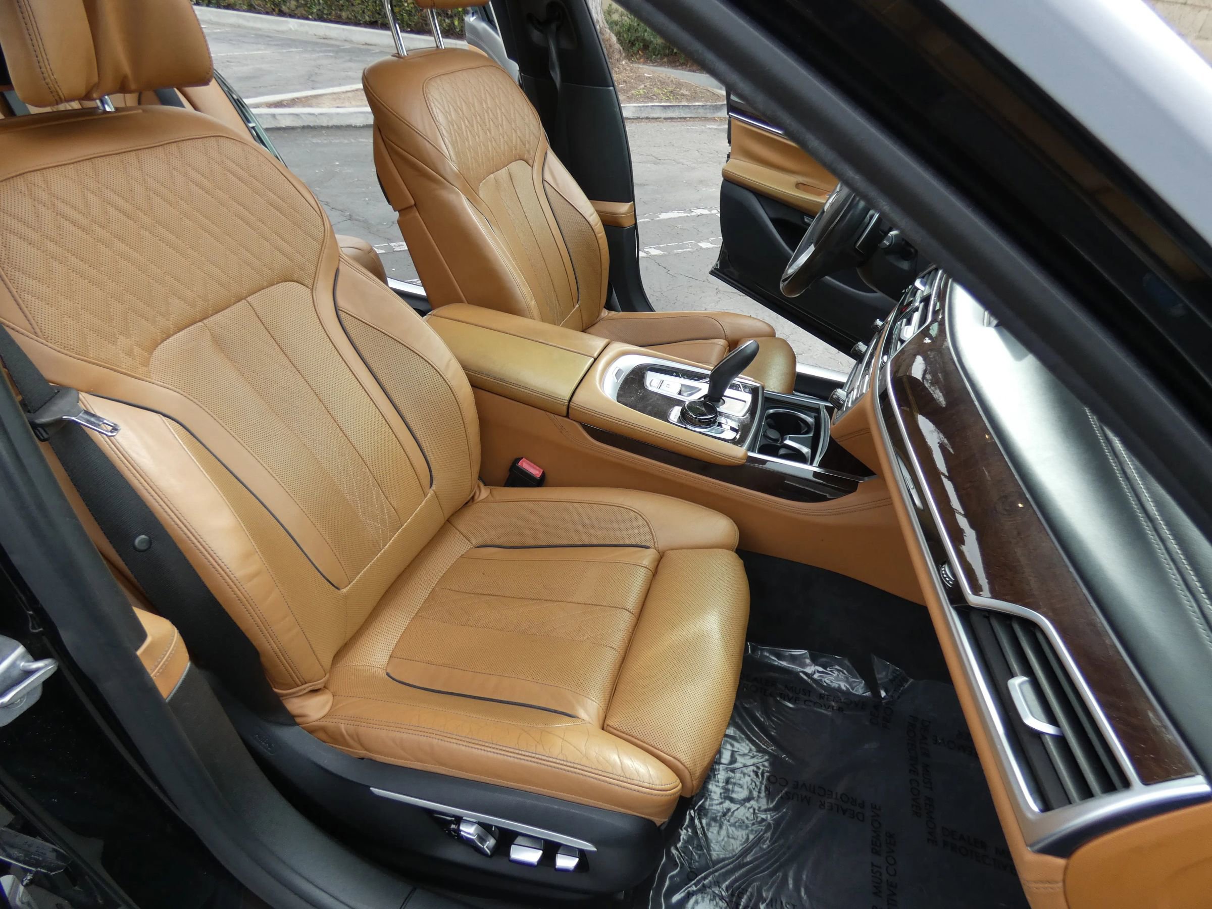 Used 2016 BMW 750i xDrive image 33