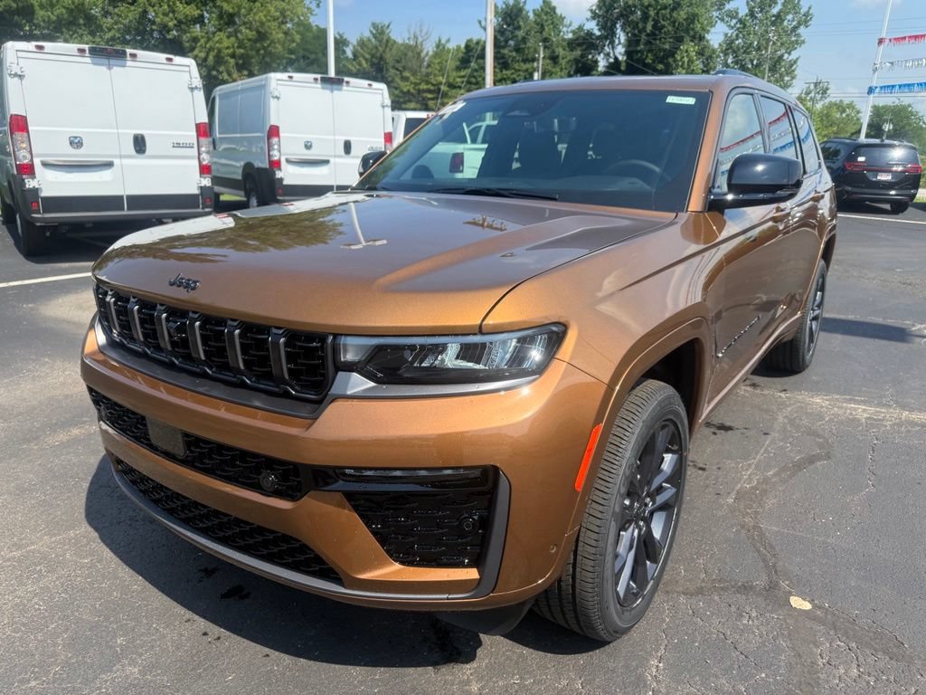 New 2026 Jeep Grand Cherokee L Limited AWD/4WD image 8