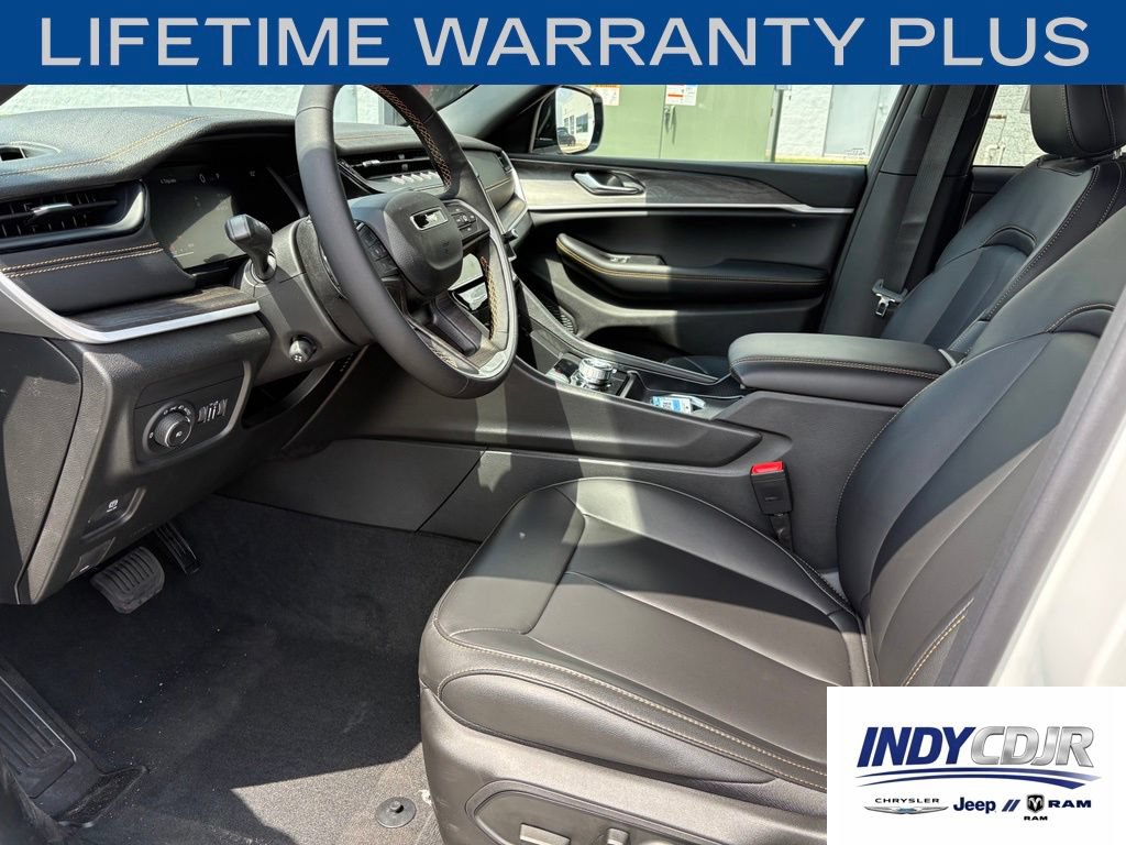 New 2026 Jeep Grand Cherokee Limited AWD/4WD image 7
