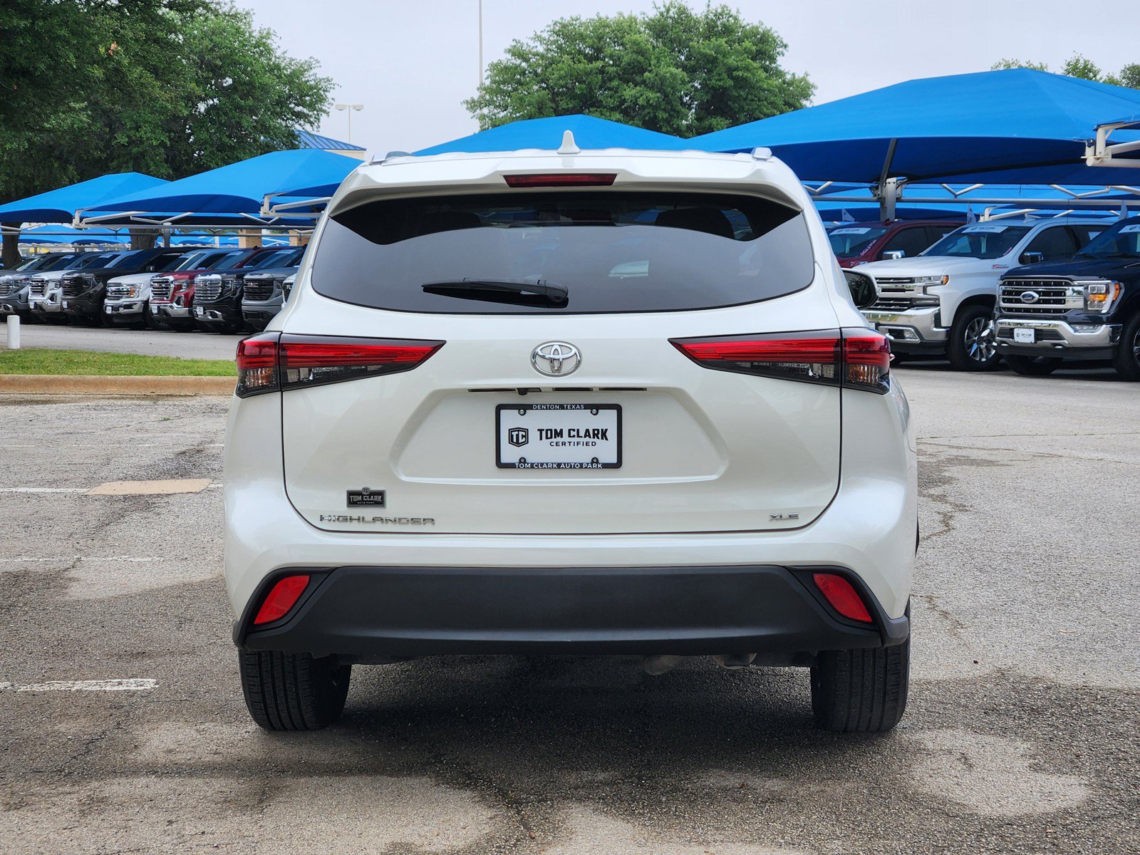 Used 2021 Toyota Highlander XLE FWD image 33