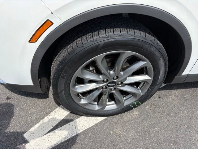 Used 2022 Lincoln Corsair AWD w/ Premium Package image 12