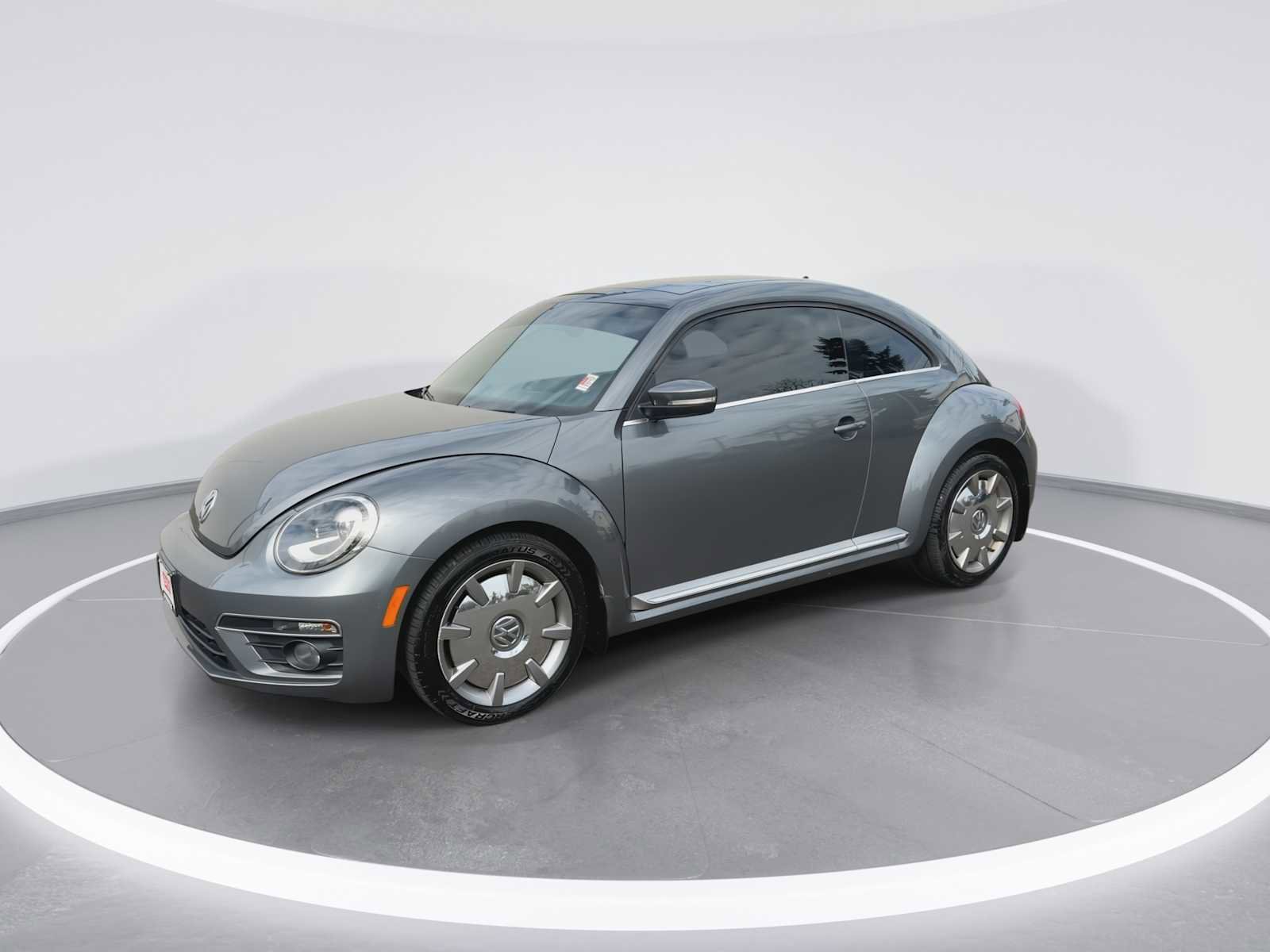Used 2014 Volkswagen Beetle TDI image 4