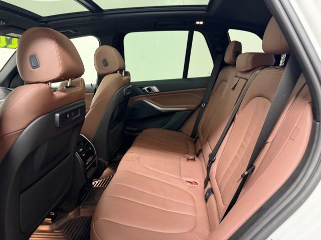 Used 2022 BMW X5 xDrive40i w/ Premium Package AWD/4WD image 23